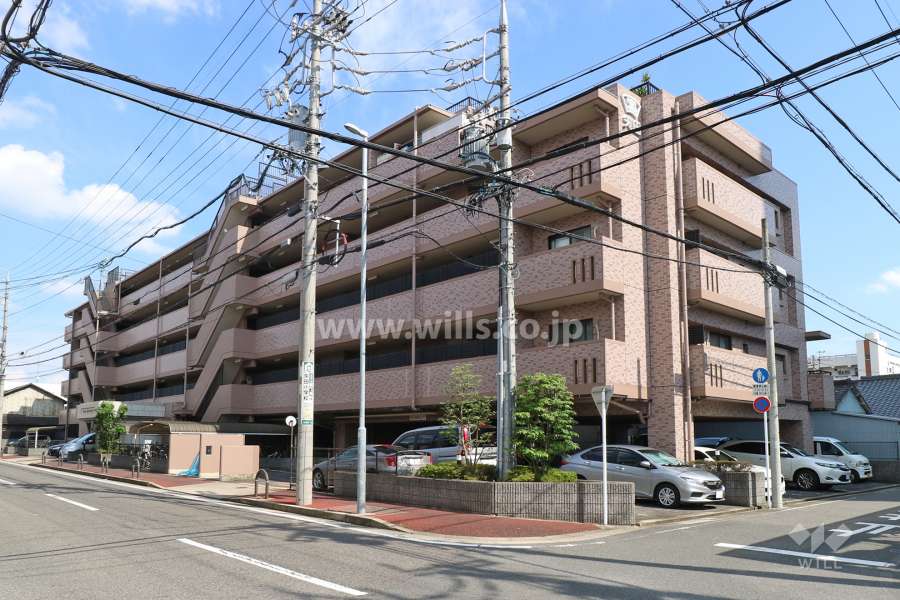 宝マンション矢田の外観（北西側から）