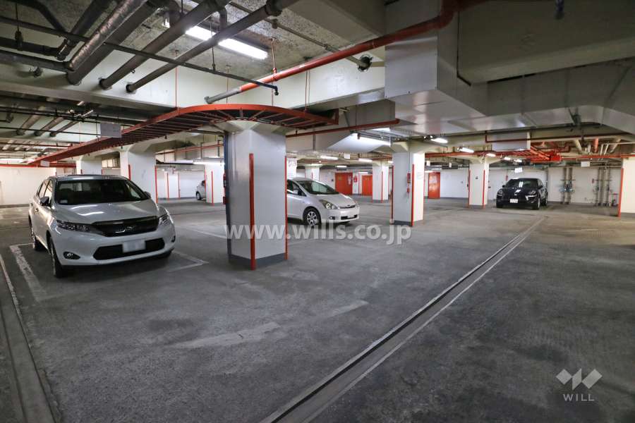 敷地内駐車場（屋内平面式）
