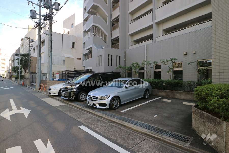 敷地内駐車場（屋外平面式）