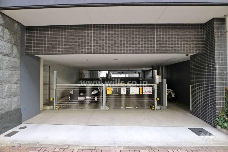 敷地内駐車場（屋内機械式）