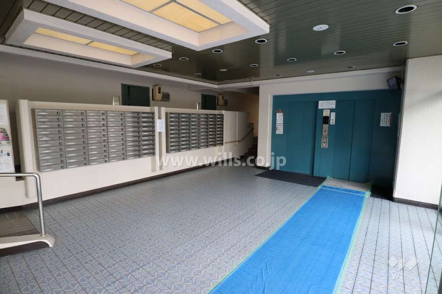 エントランスホール