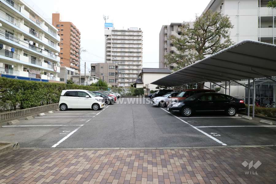 敷地内駐車場（屋外平面式）