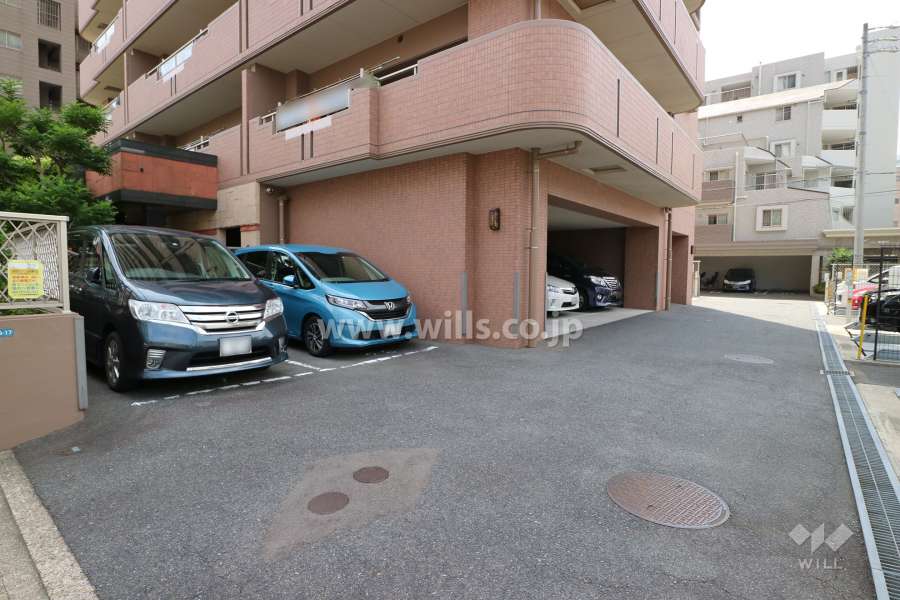 敷地内駐車場（屋外平面式）