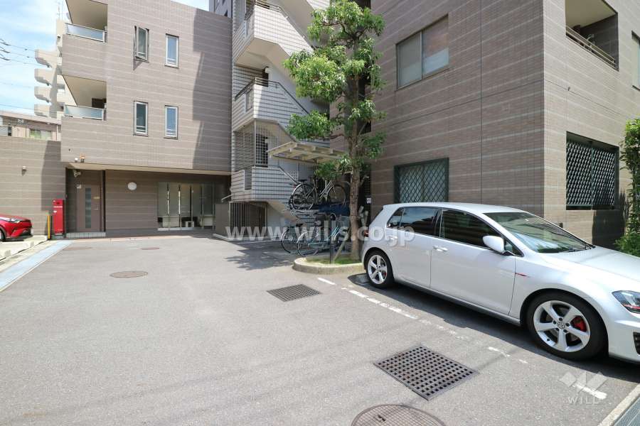 敷地内駐車場（屋外平面式）