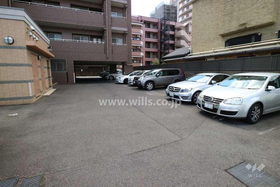 敷地内駐車場（屋外平面式）