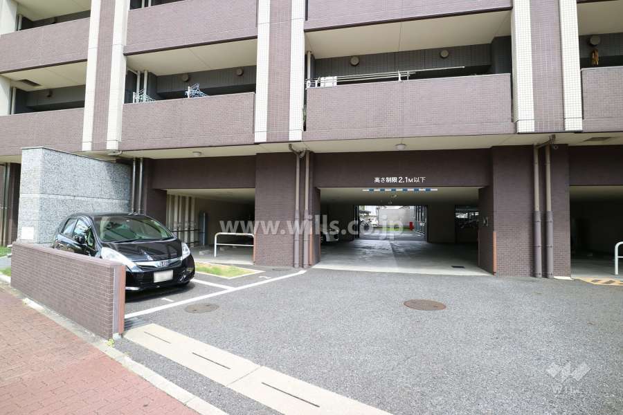 敷地内駐車場（屋外平面式）