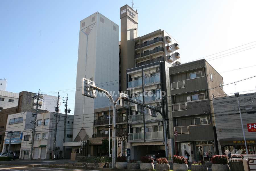 ライオンズマンション徳川の外観（北西側から）