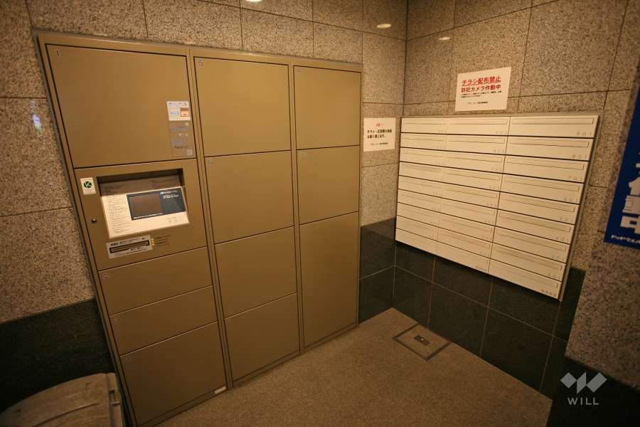 宅配ボックスと共用ポスト