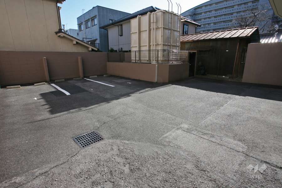 敷地内駐車場(屋外平面式)