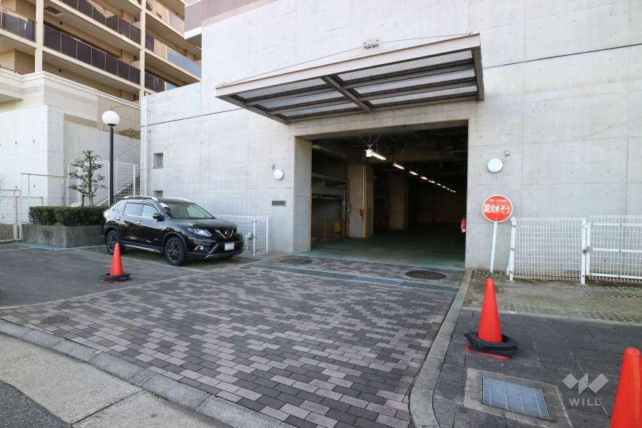 駐車場の出入口
