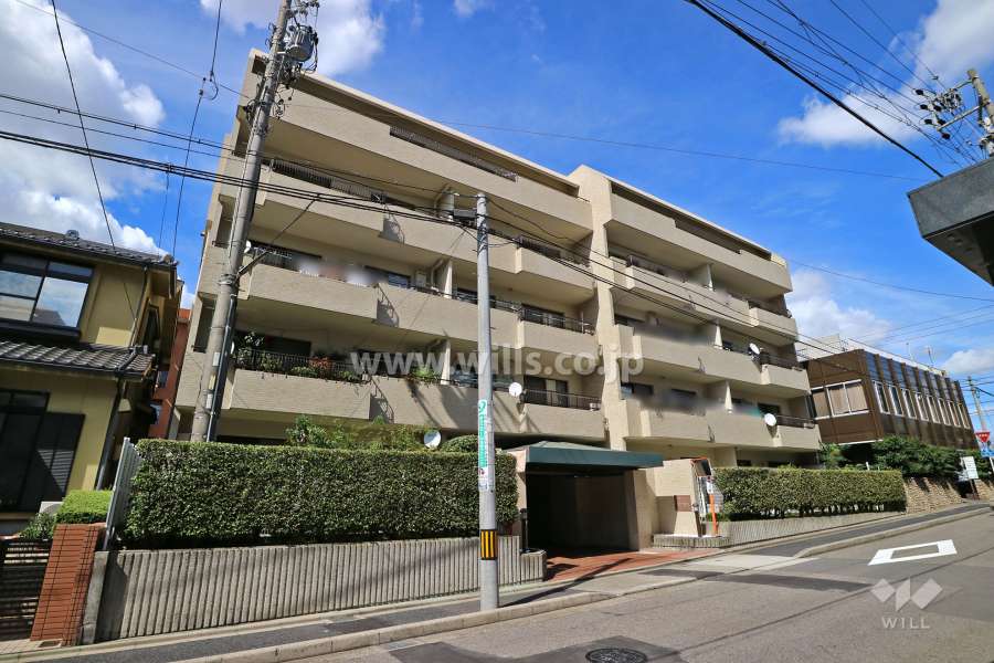 イトーピア徳川町マンションの外観（南西側から）
