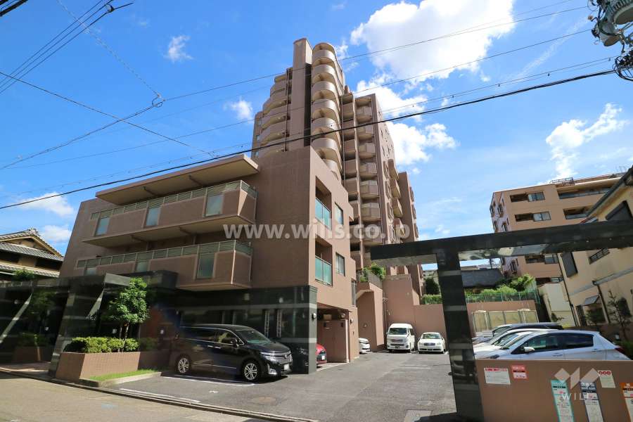 ロイヤルアーク徳川町の外観（北西側から）