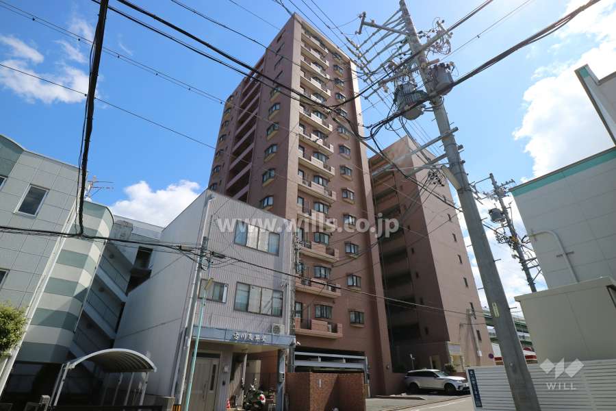 ペルル白壁の外観（北西側から）