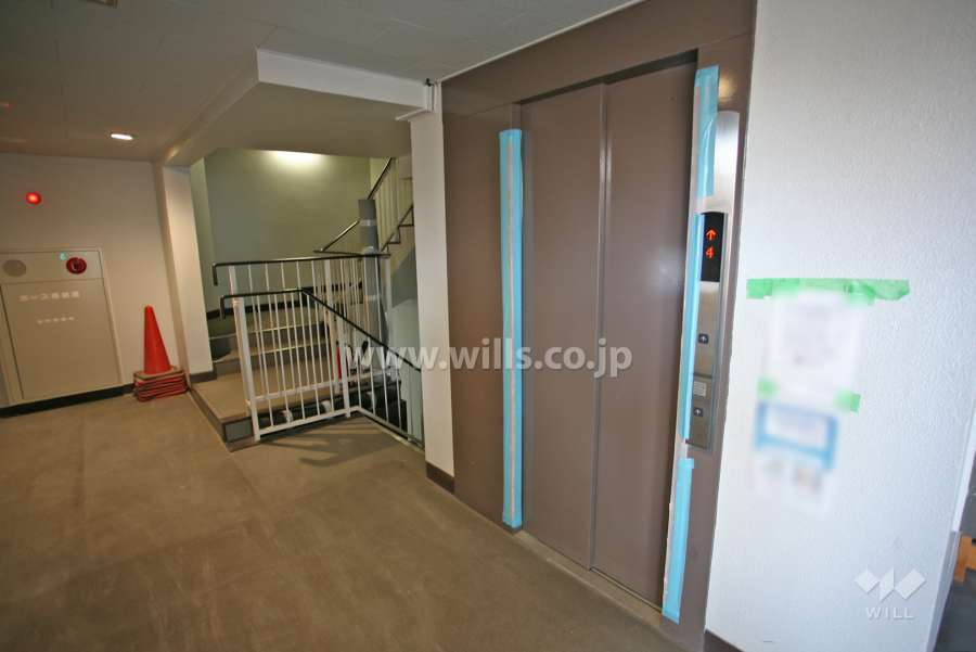 共用エレベーター