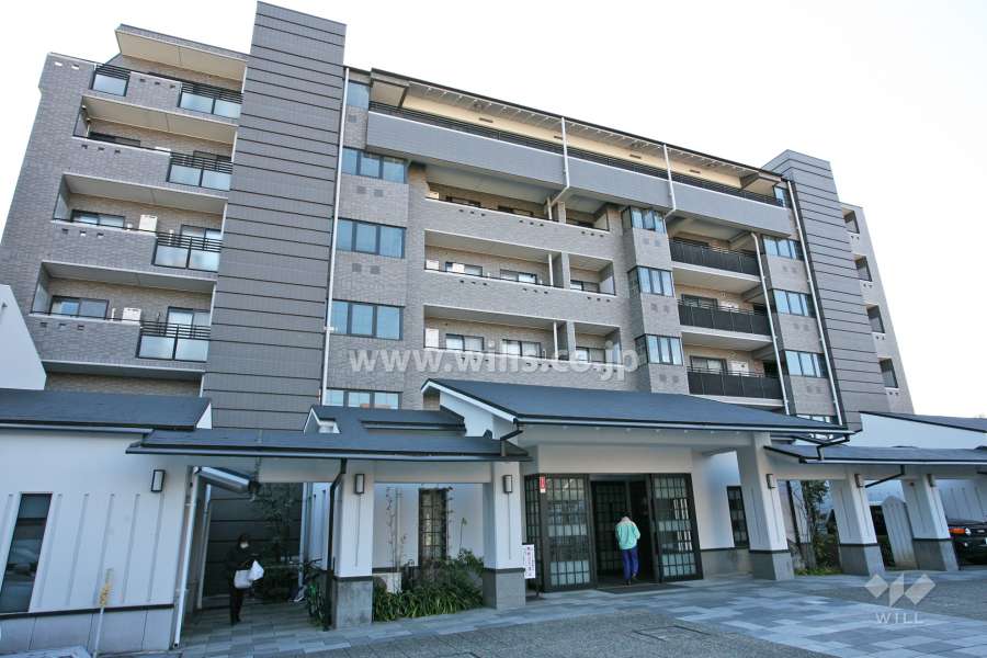 グランドメゾン白壁の外観