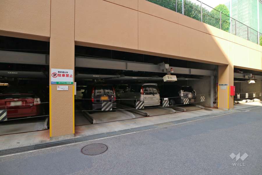 敷地内駐車場（屋内機械式）