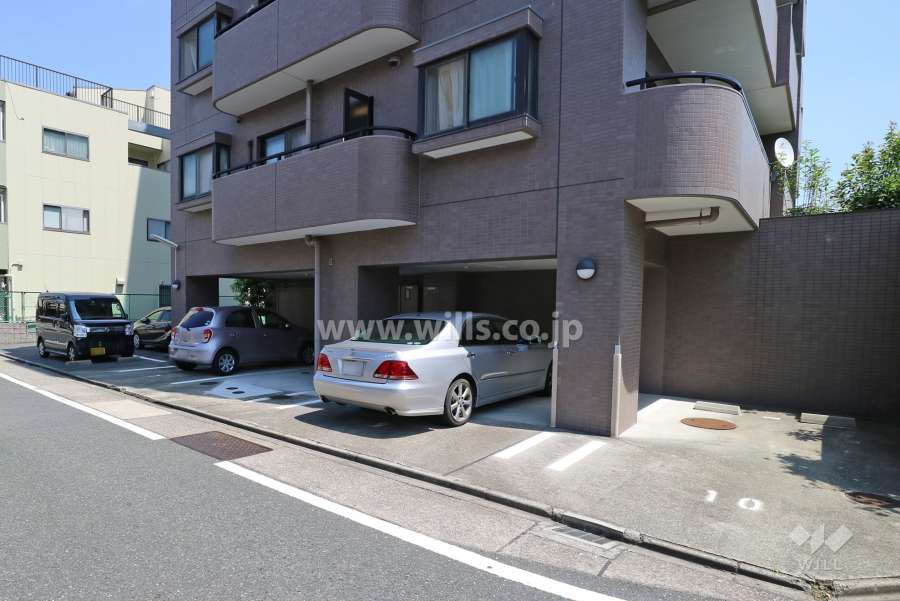 敷地内駐車場（屋内平面式）
