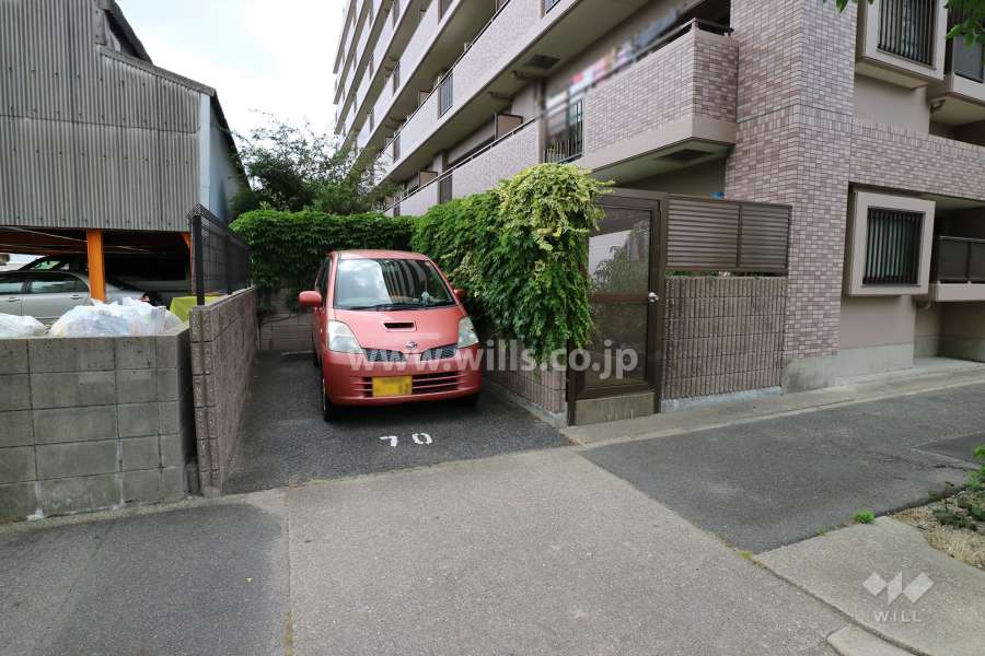 敷地内駐車場（屋外平面式）