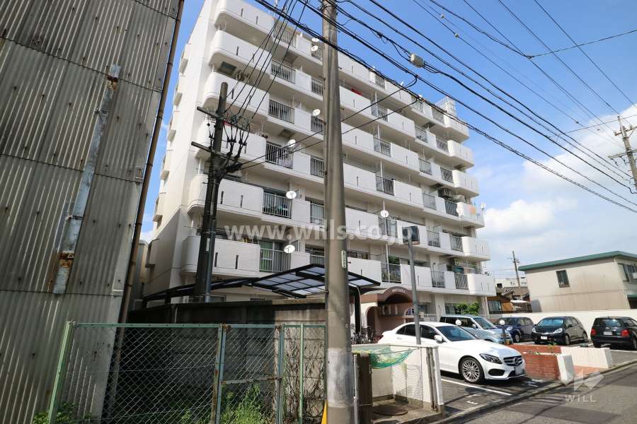 ホワイトキャッスル東ヶ丘の外観（南西側から）