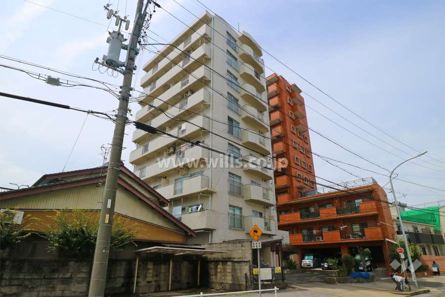 イブサン矢田の外観（南東側から）