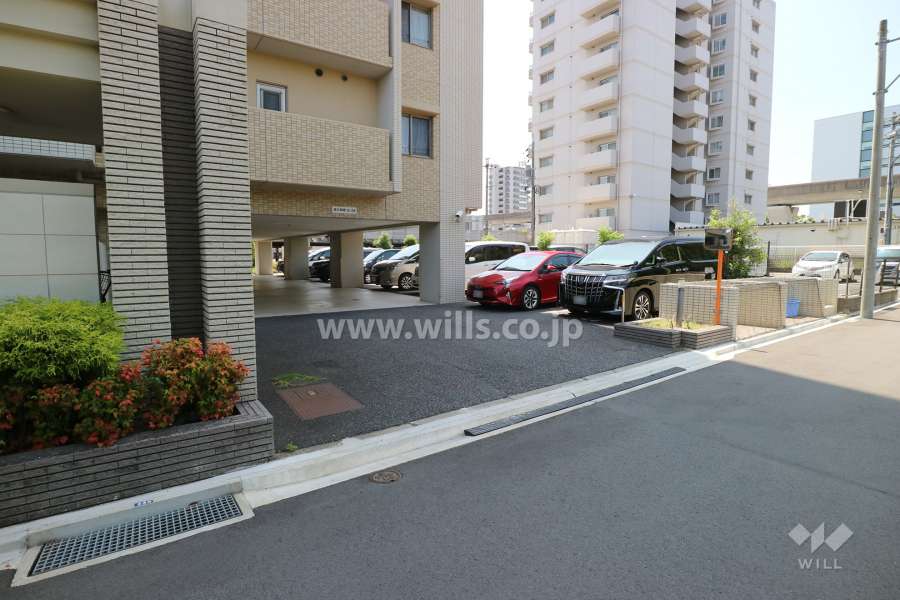 敷地内駐車場（屋外平面式）