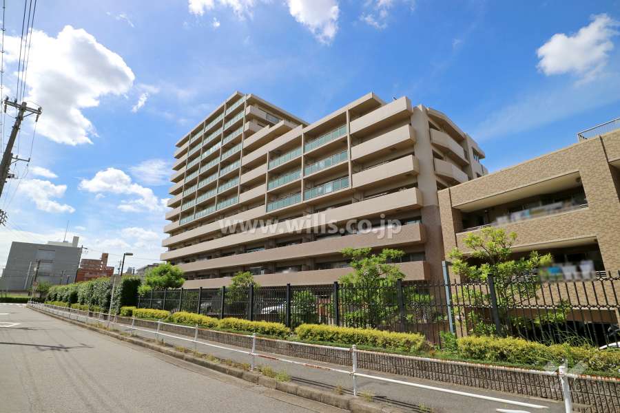 ロイヤルアーク東徳川の外観（南東側から）