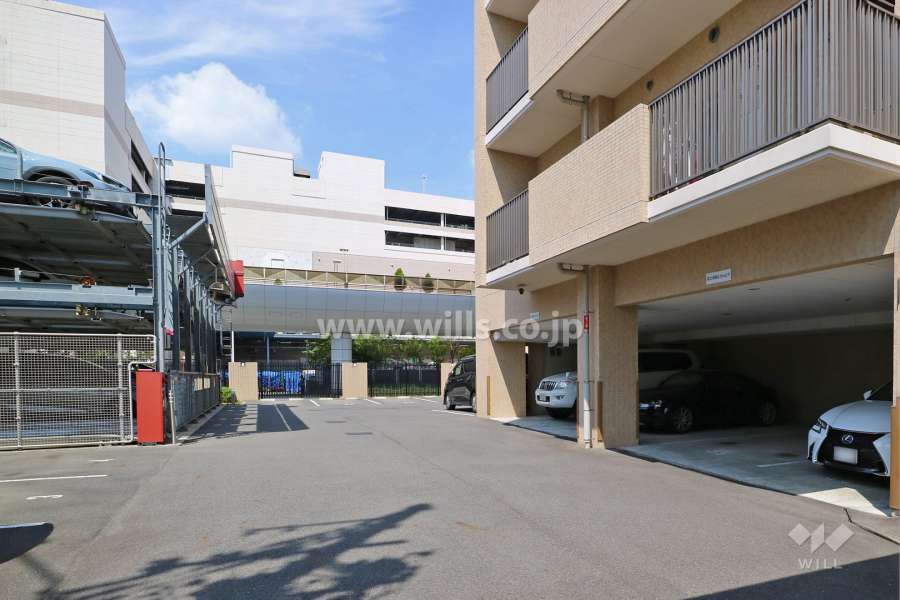 敷地内駐車場（屋内平面式）