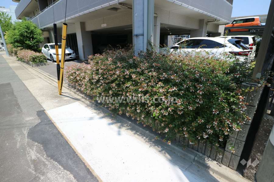敷地内駐車場（屋内平面式）