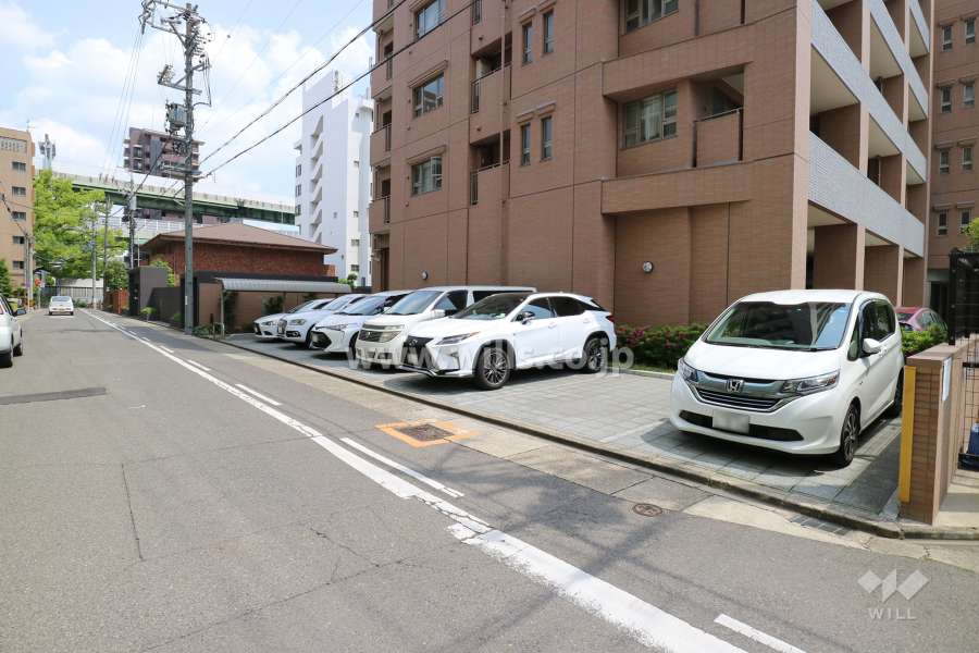 敷地内駐車場（屋外平面式）