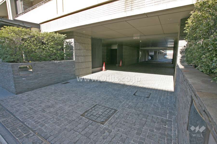 駐車場入り口