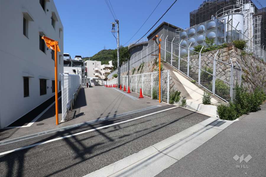 駐車場の出入り口