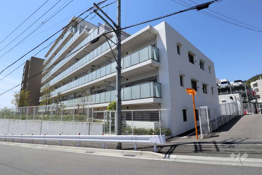 リビオ六甲ザ・ヒルズの外観（北東側から）