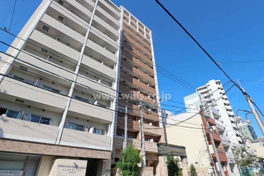 プレサンス新栄デコールの外観（南西側から）