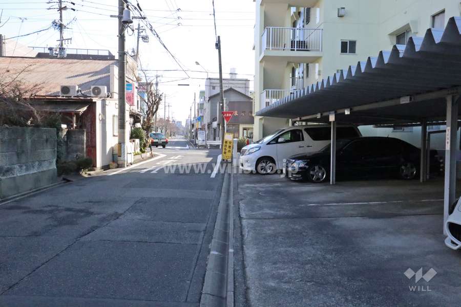 敷地北側前面道路