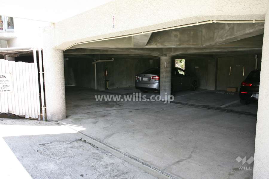 駐車場の出入口