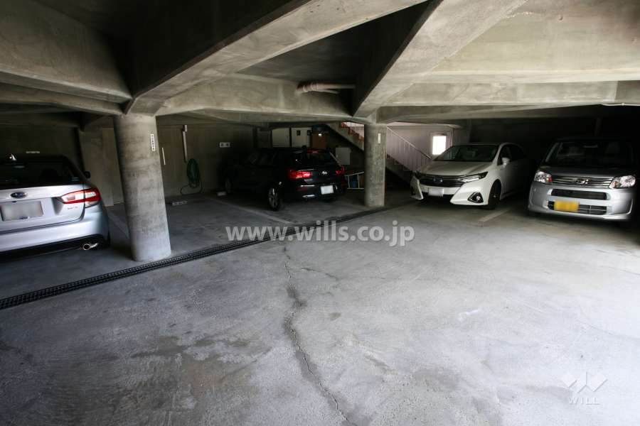 敷地内駐車場(屋内平面式)