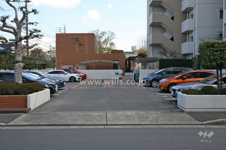 敷地内駐車場(屋外平面式)