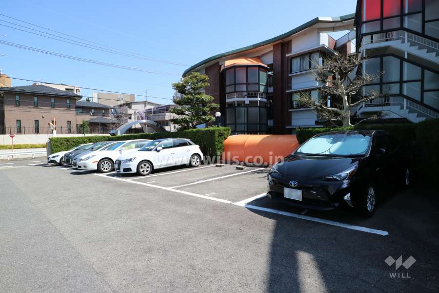 敷地内駐車場（屋外平面式）