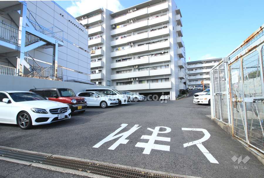 敷地内駐車場（屋外平面式）