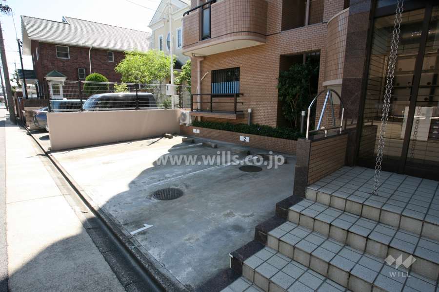 敷地内駐車場(屋外平面式)