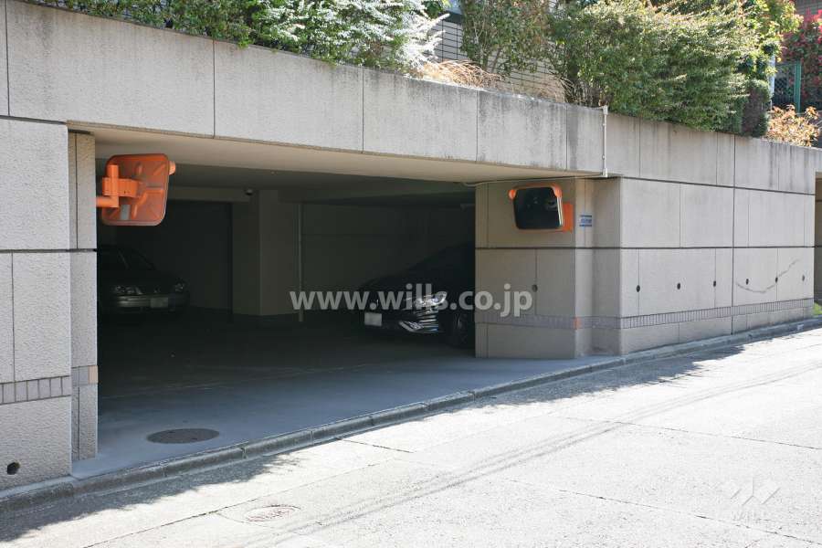 駐車場入口