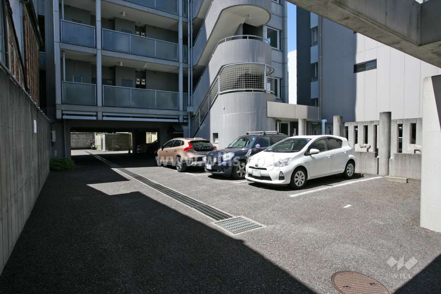 敷地内駐車場(屋外平面式)