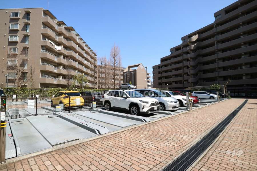 敷地内駐車場（屋外機械式）