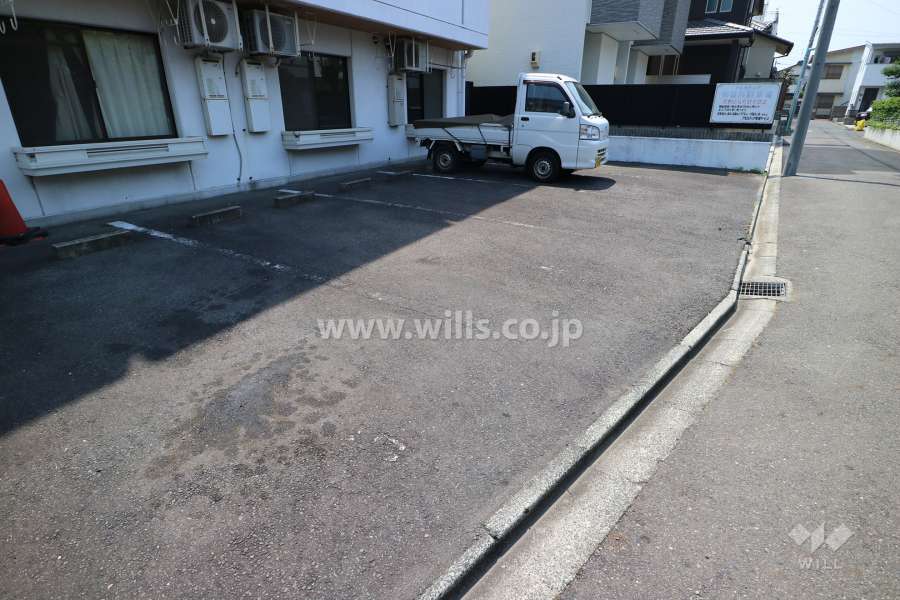 敷地内駐車場(屋外平面式)
