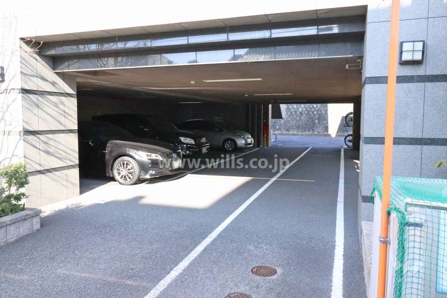 敷地内駐車場（屋内平面式）