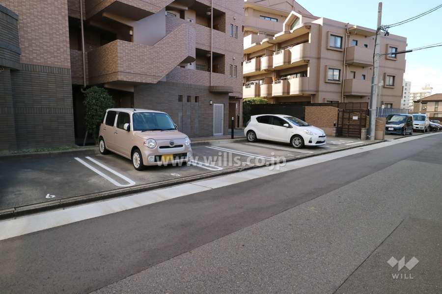 敷地内駐車場(屋外平面式)