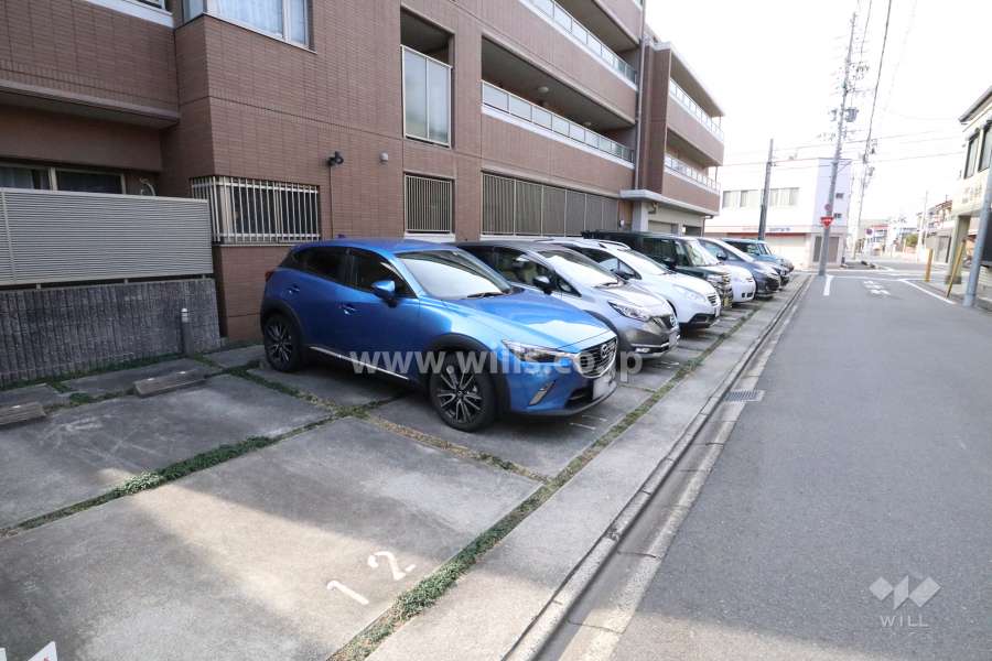 敷地内駐車場（屋外平面式）