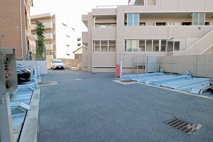 敷地内駐車場（屋外機械式）