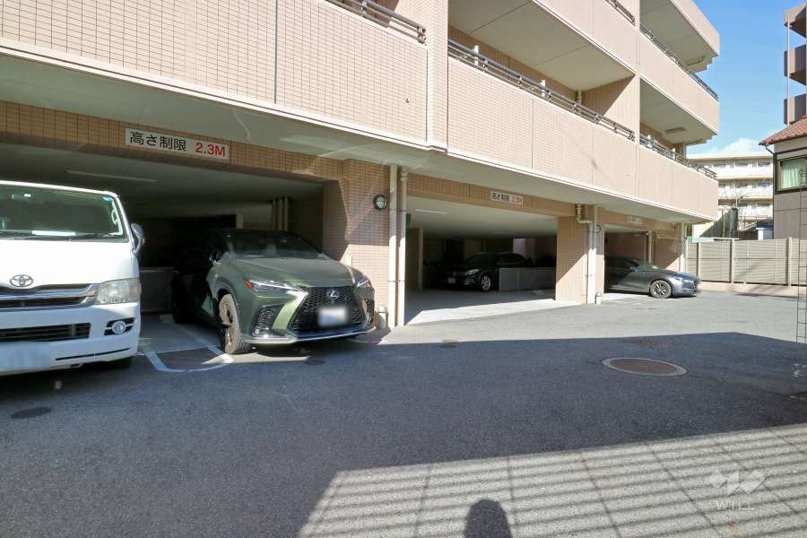 敷地内駐車場（屋内平面式）