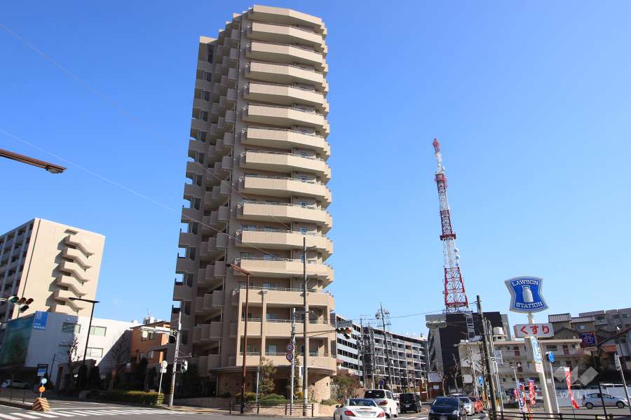 ベレーサ山手通の外観（南西側から）